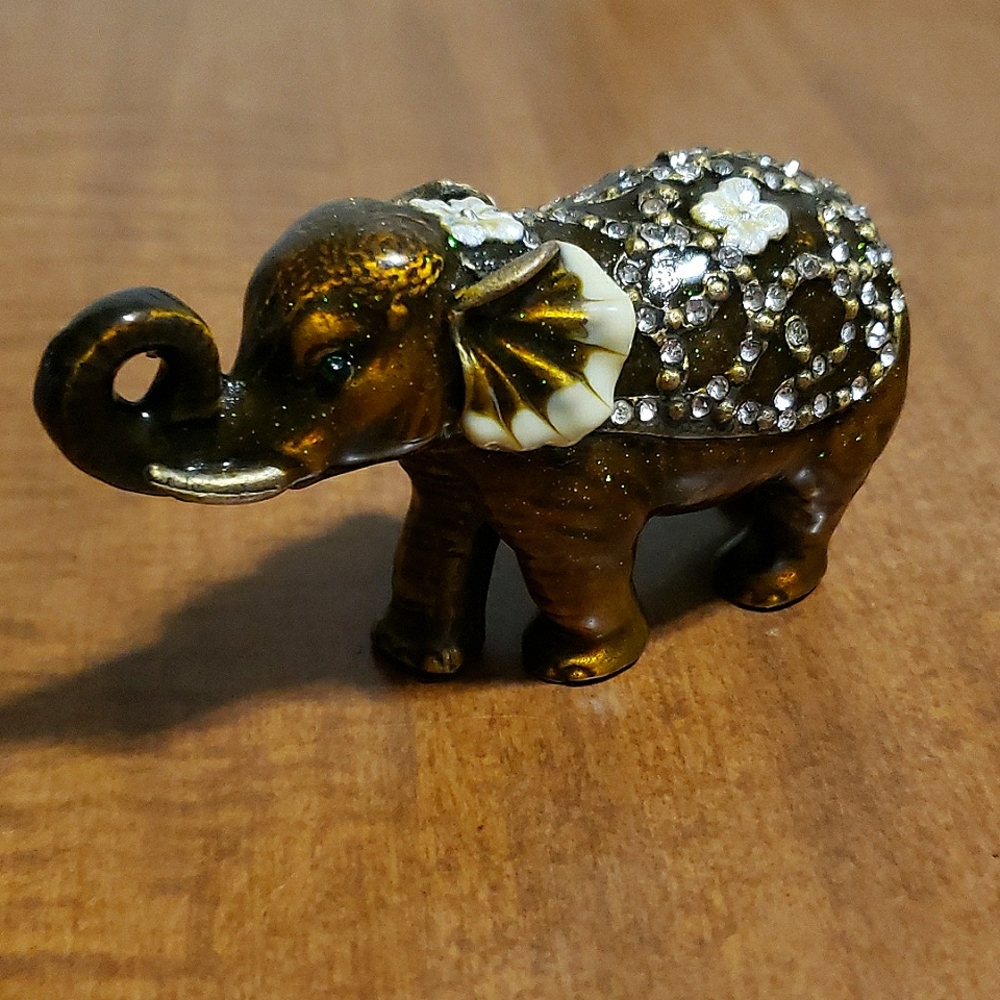 Hand painted enamel and crystal elephant trinket holder.